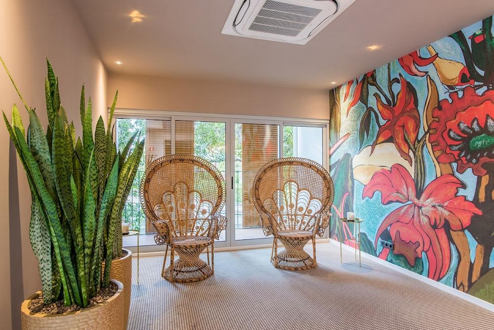 Pestana Casino Studios Funchal  Exteriör bild